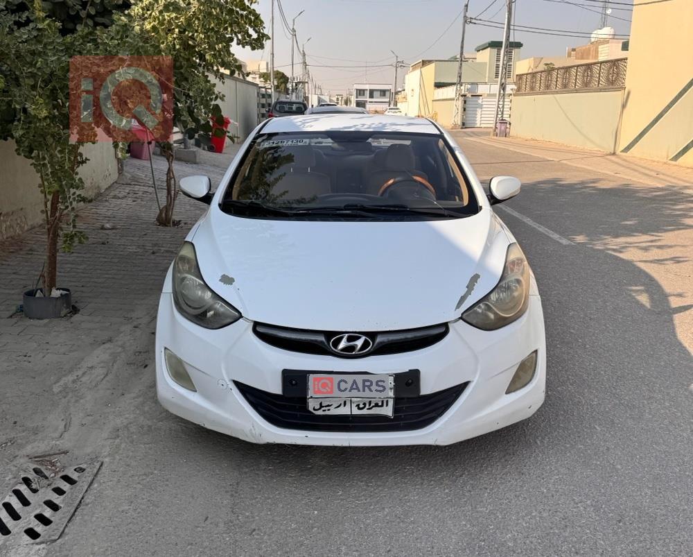 هیوندای ئەلەنترا